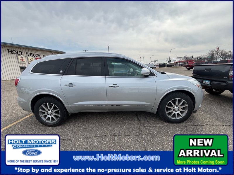 Used 2017 Buick Enclave Leather image 1