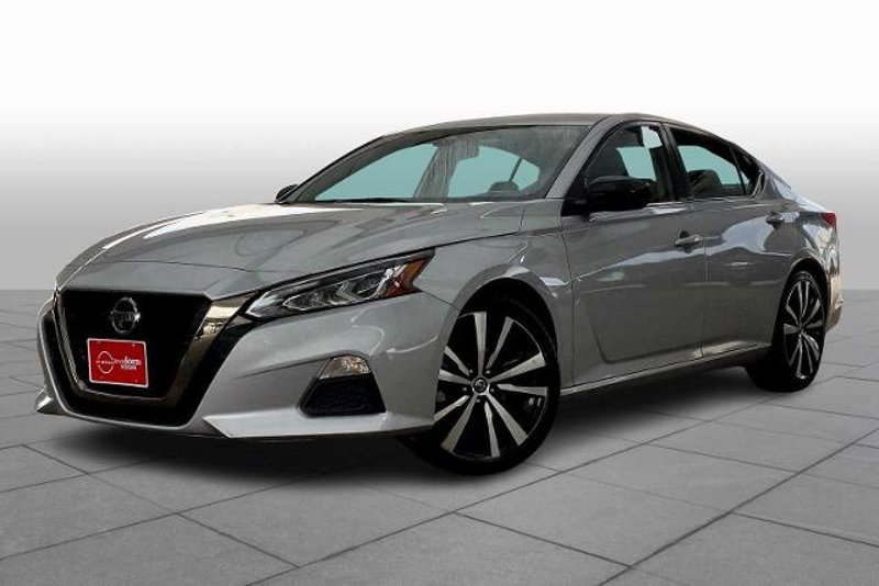 Certified 2022 Nissan Altima 2.5 SR image 1