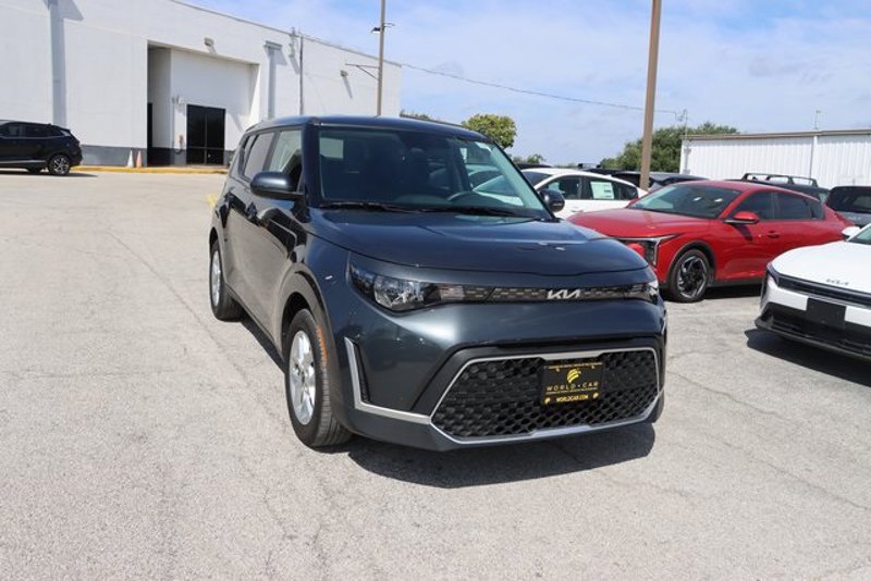 Certified 2024 Kia Soul LX w/ Option Group 015 image 1