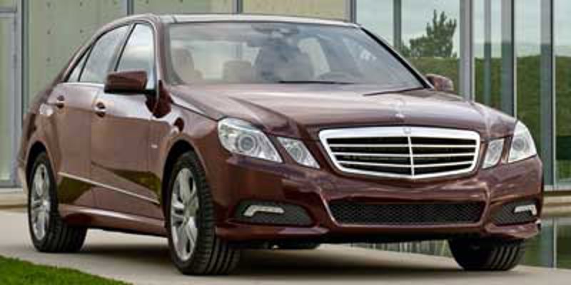 Used 2010 Mercedes-Benz E 350 4MATIC Sedan image 1