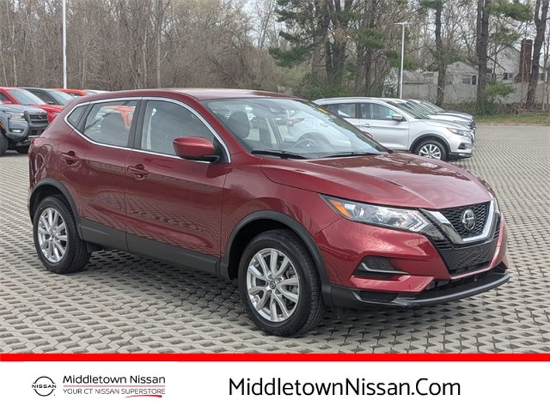 Certified 2022 Nissan Rogue Sport S image 1