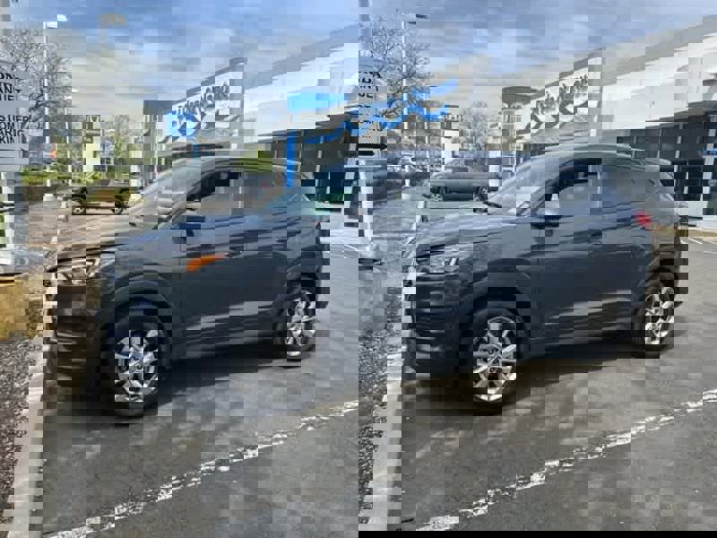 Used 2020 Hyundai Tucson SE image 1