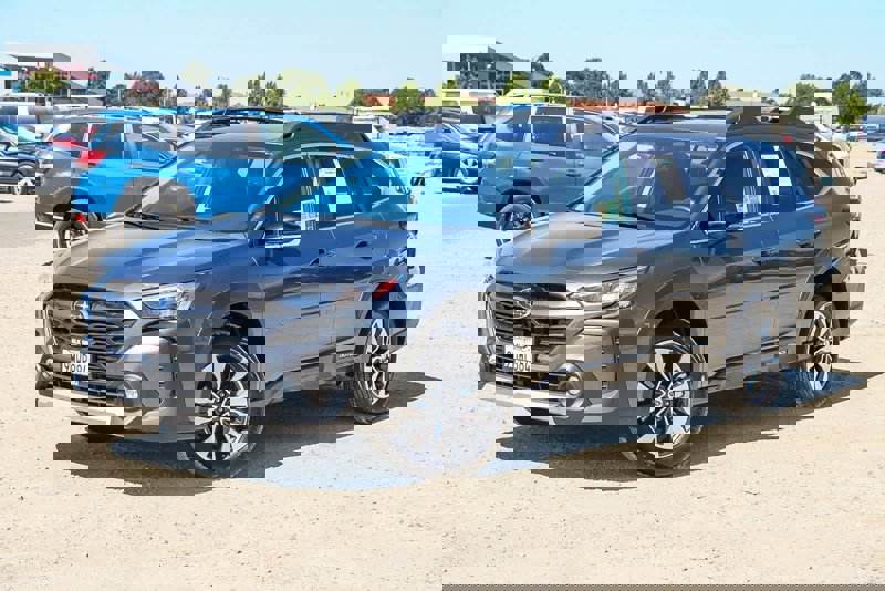 Certified 2025 Subaru Outback Limited image 1
