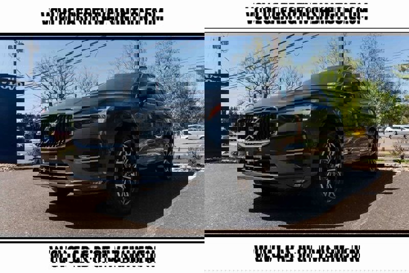 Certified 2022 Volvo XC60 B5 Momentum w/ Climate Package image 1