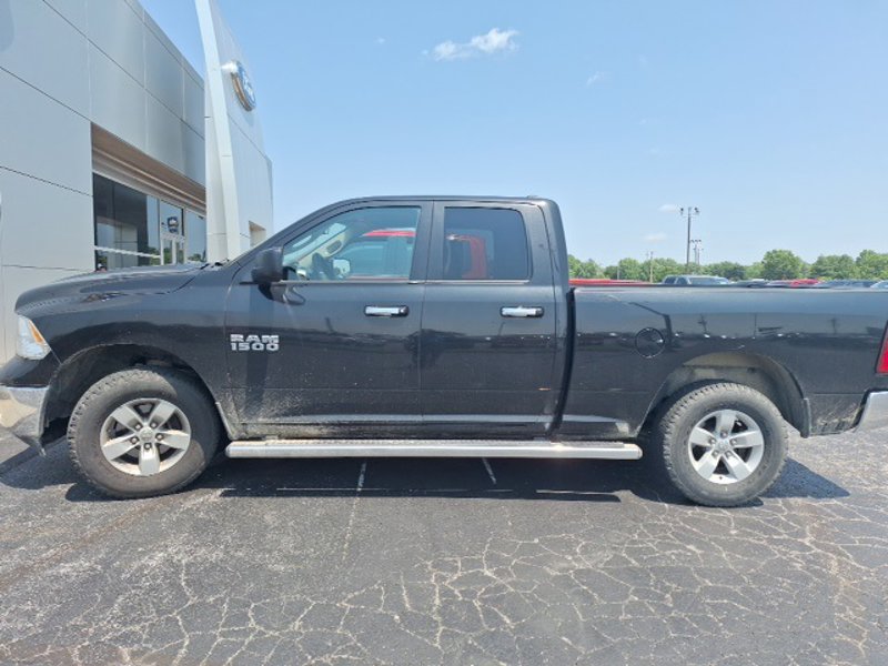 Used 2017 RAM 1500 Classic SLT image 1