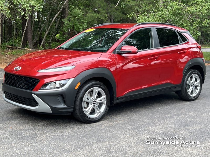 Used 2022 Hyundai Kona SEL image 1