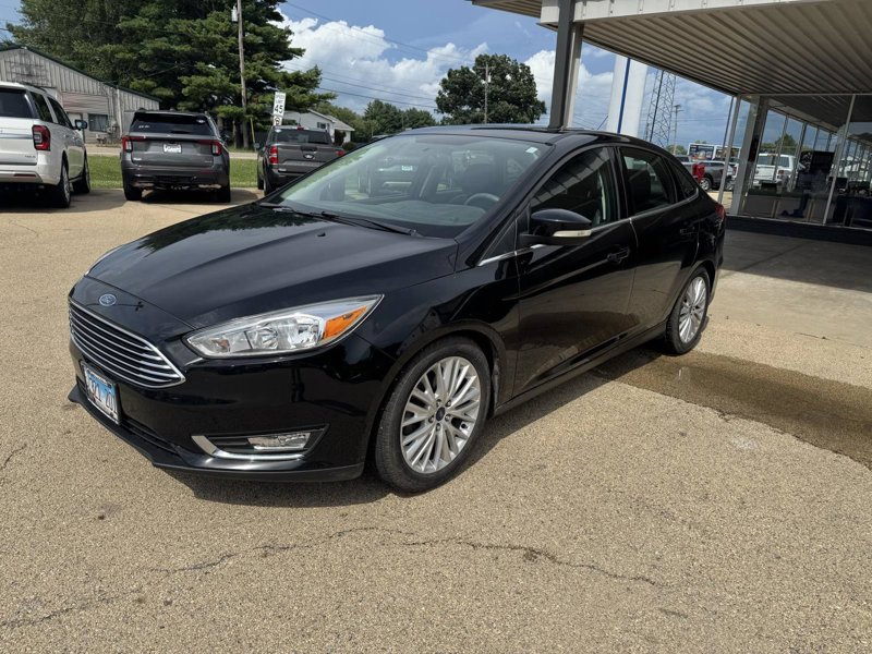 Used 2018 Ford Focus Titanium image 1
