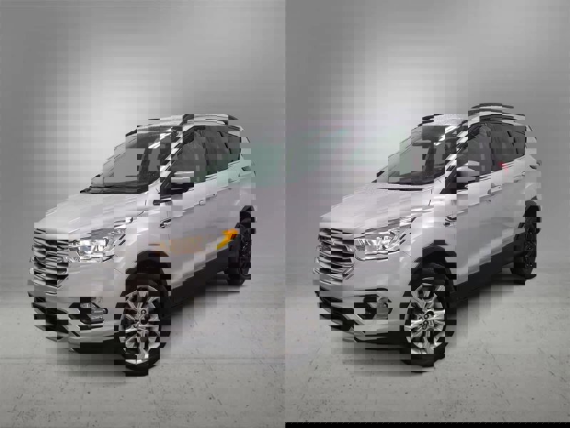 Used 2019 Ford Escape SEL image 1