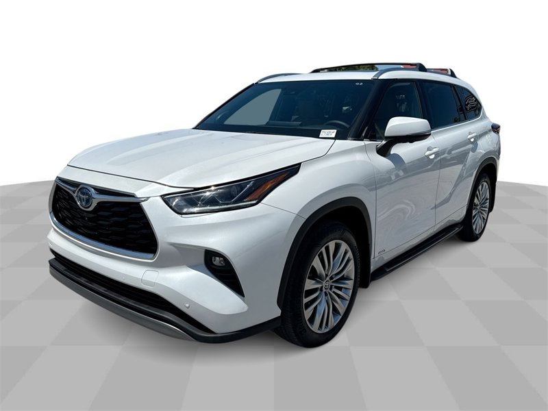 Used 2023 Toyota Highlander Platinum image 1