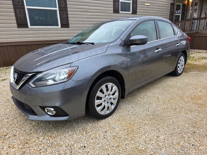 Used 2018 Nissan Sentra S image 1
