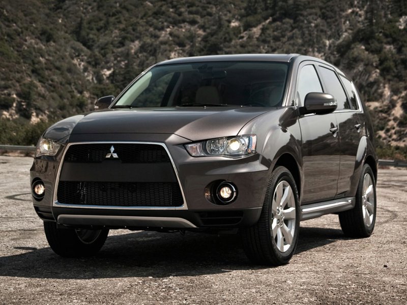Used 2013 Mitsubishi Outlander GT image 1