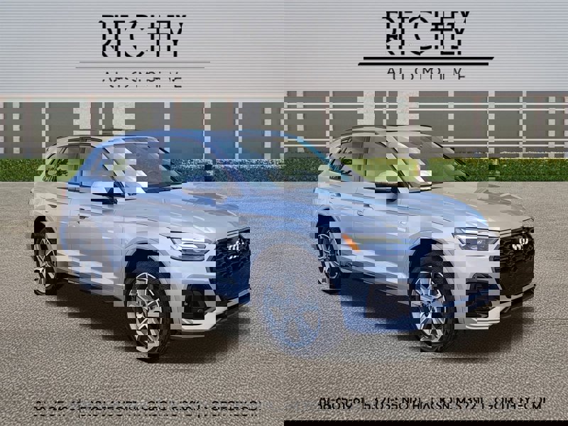 Certified 2025 Audi Q5 2.0T Premium w/ Convenience Plus Package image 1