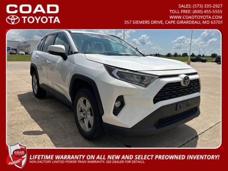 Used 2021 Toyota RAV4 XLE w/ Convenience Package image 1
