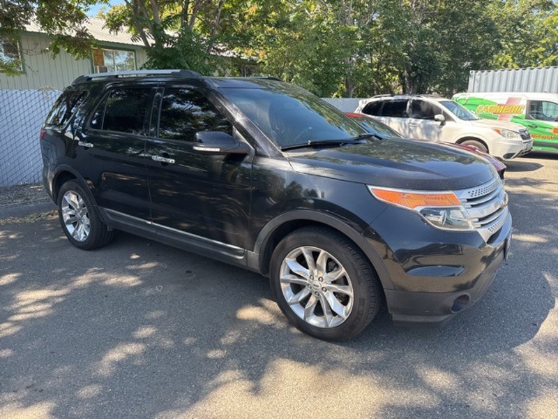 Used 2014 Ford Explorer XLT w/ Equipment Group 202A image 1
