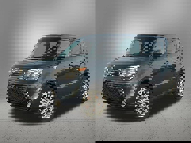 Used 2016 Kia Soul + image 1