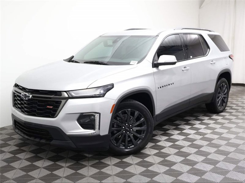Certified 2022 Chevrolet Traverse RS w/ LPO, Floor Liner Package image 1