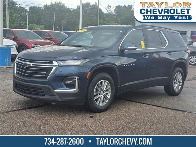 Certified 2023 Chevrolet Traverse LT image 1