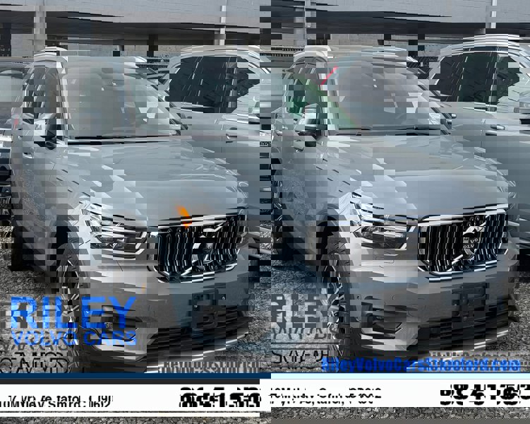 Certified 2022 Volvo XC40 T5 Inscription w/ Advanced Package image 1