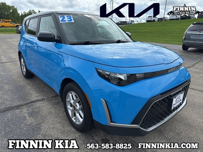 Certified 2023 Kia Soul S image 1