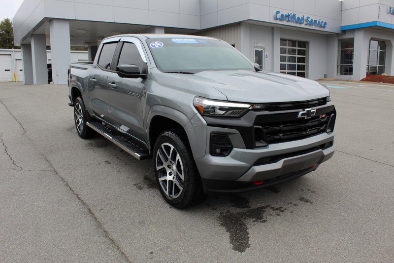 Certified 2024 Chevrolet Colorado Z71 w/ Z71 Convenience Package 2 image 1