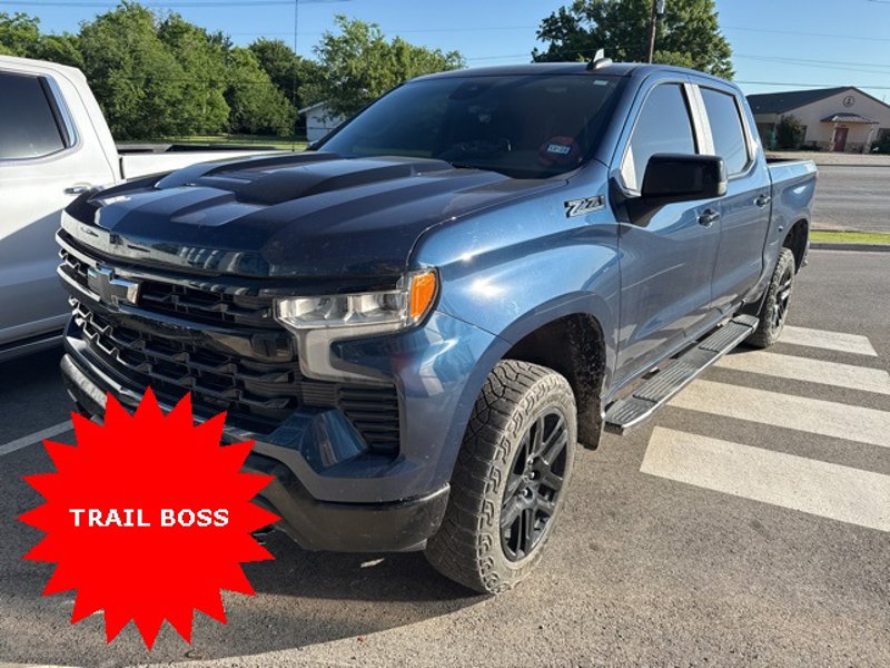 Used 2023 Chevrolet Silverado 1500 LT Trail Boss w/ LPO, Dark Essentials Package image 1