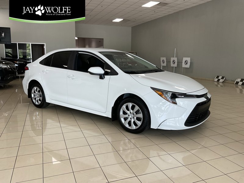 Used 2024 Toyota Corolla LE image 1