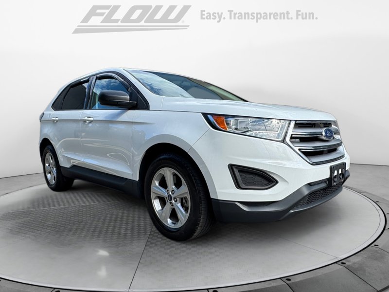 Used 2018 Ford Edge SE image 1
