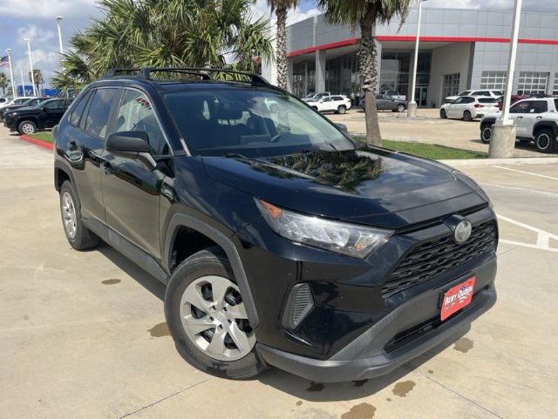 Certified 2020 Toyota RAV4 LE image 1