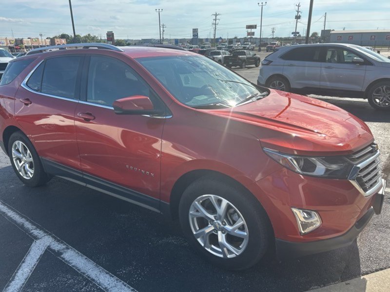 Used 2020 Chevrolet Equinox LT image 1