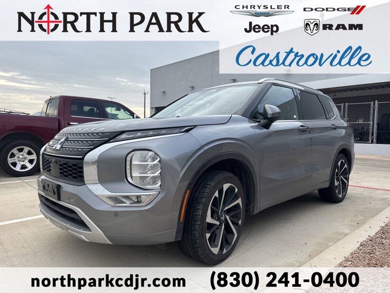 Used 2022 Mitsubishi Outlander SEL image 1