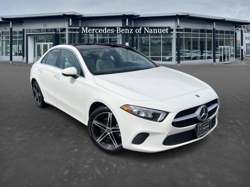 Certified 2022 Mercedes-Benz A 220 4MATIC image 1