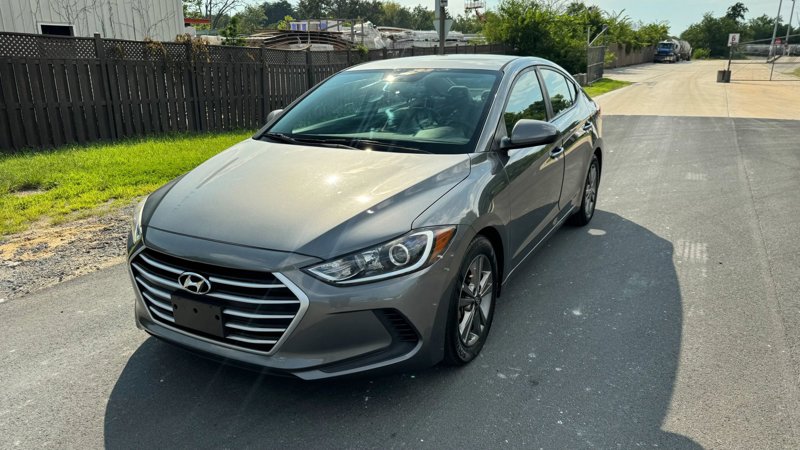 Used 2018 Hyundai Elantra SEL w/ Cargo Package image 1