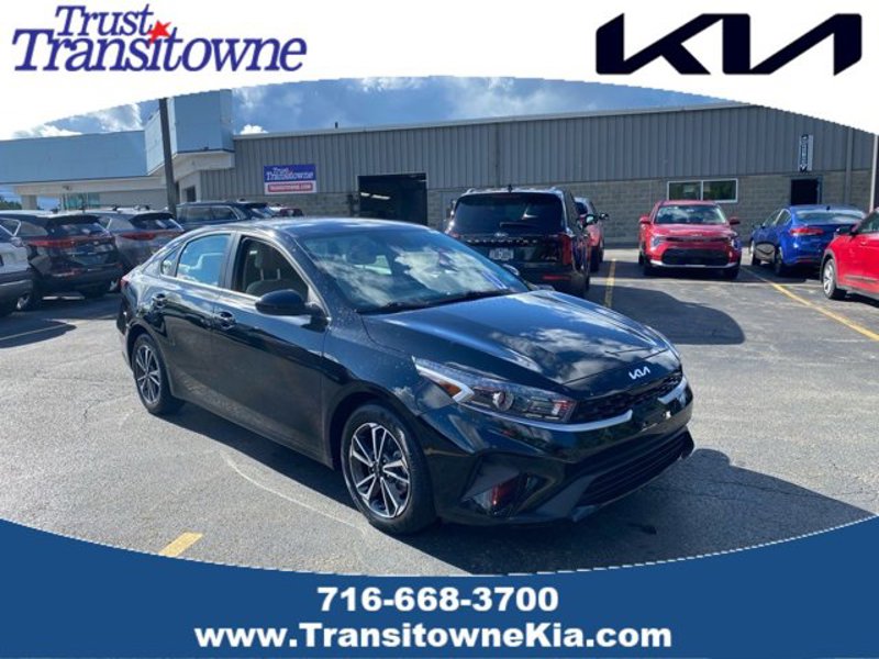 Certified 2023 Kia Forte LXS image 1