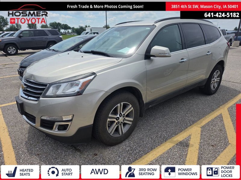 Used 2017 Chevrolet Traverse LT image 1