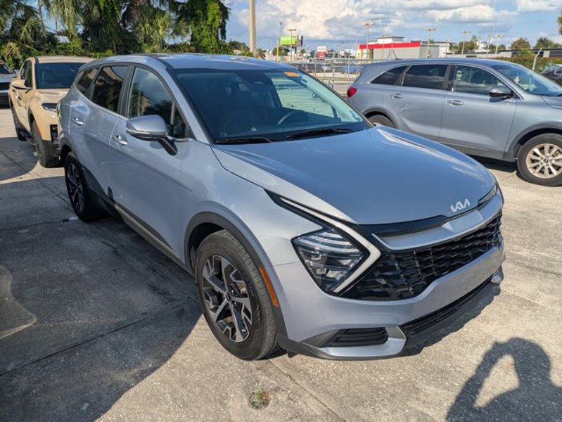 Certified 2025 Kia Sportage EX image 1