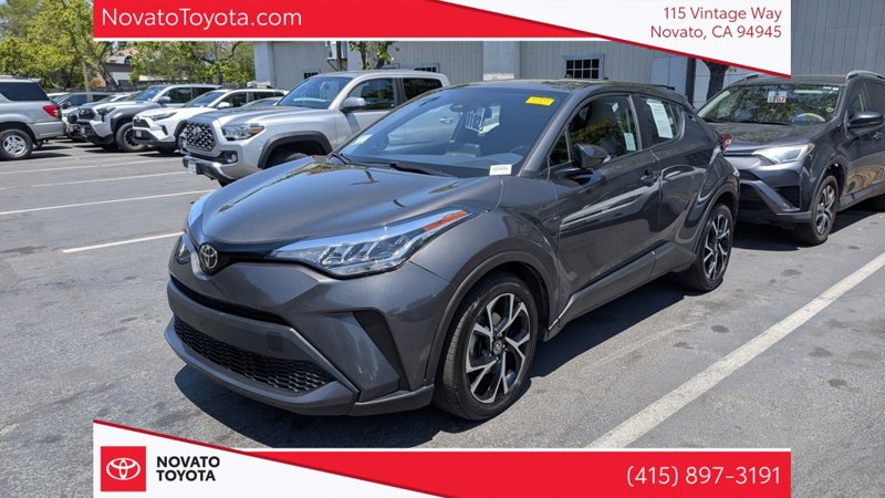 Used 2021 Toyota C-HR XLE image 1