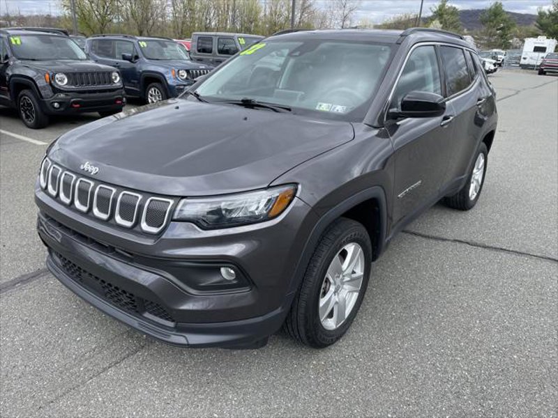 Certified 2022 Jeep Compass Latitude image 1