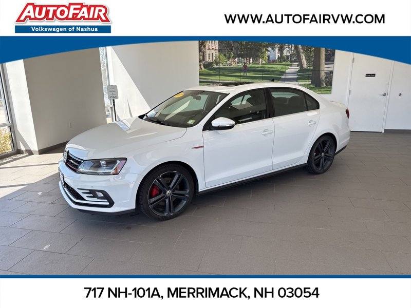 Used 2017 Volkswagen Jetta GLI image 1