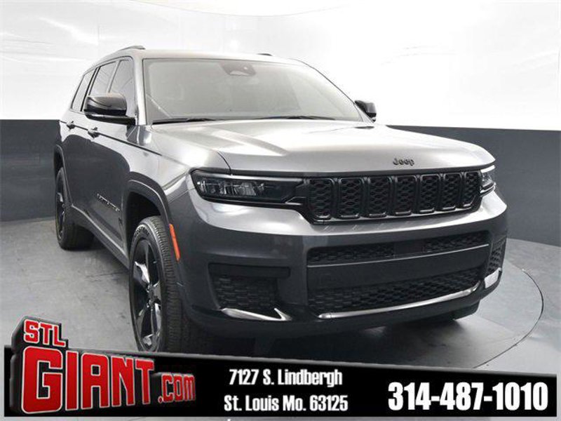 Certified 2023 Jeep Grand Cherokee L Laredo image 1