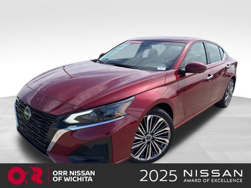 Certified 2024 Nissan Altima 2.5 SL image 1
