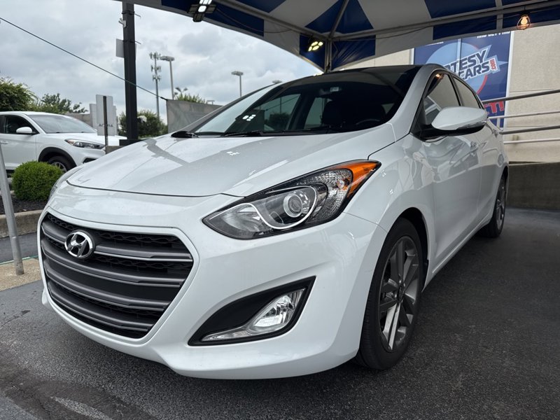Used 2016 Hyundai Elantra GT w/ Option Group 03 image 1