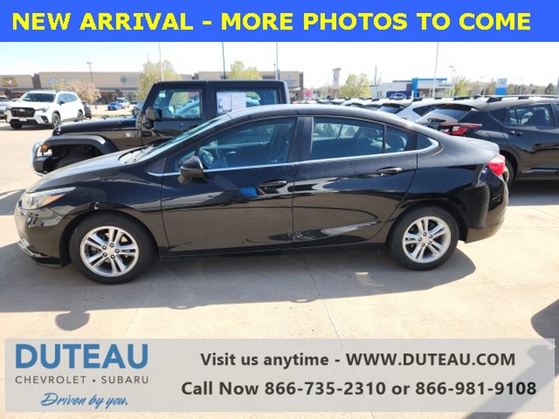 Used 2016 Chevrolet Cruze LT image 1