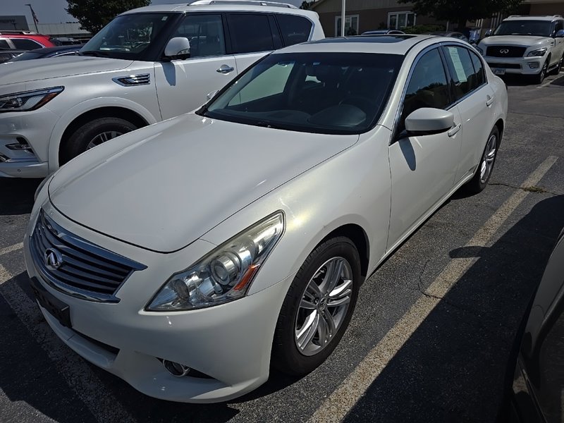 Used 2013 INFINITI G37 x image 1