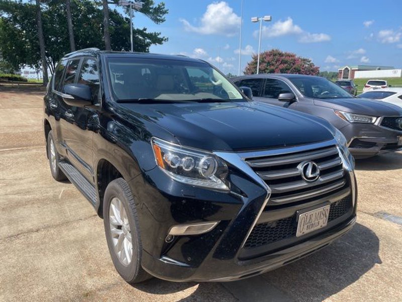 Used 2018 Lexus GX 460 image 1