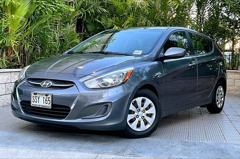 Used 2016 Hyundai Accent SE image 1