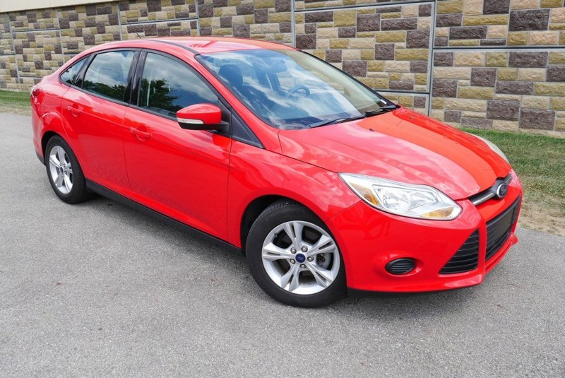 Used 2014 Ford Focus SE image 1