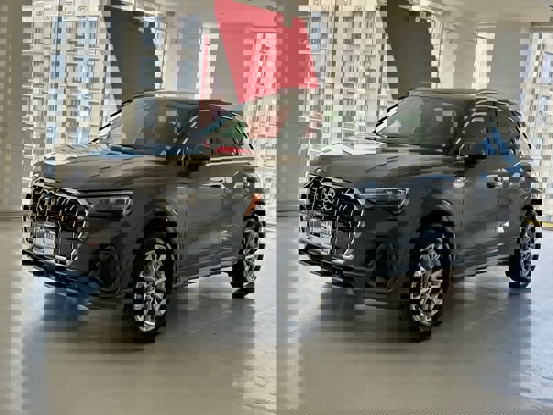 Certified 2022 Audi Q3 2.0T Premium image 1