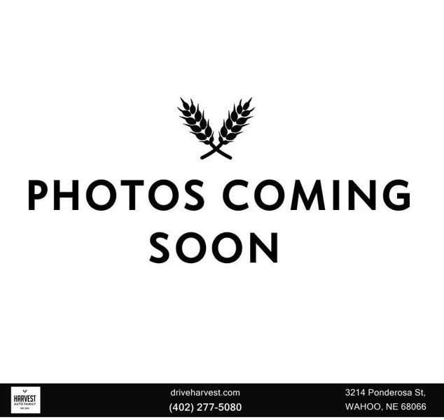 Used 2016 GMC Canyon SLE w/ All Terrain Package image 1