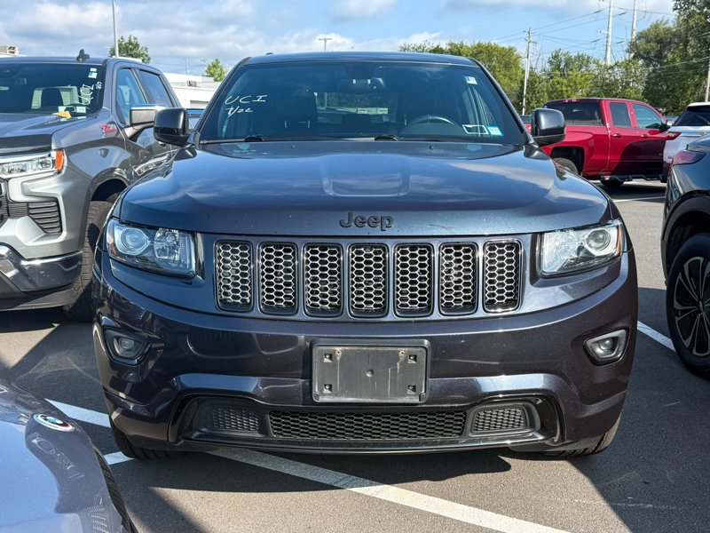 Used 2015 Jeep Grand Cherokee Altitude image 1