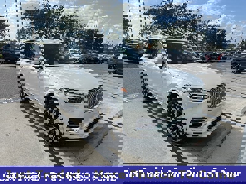 Certified 2023 Volvo XC90 T8 Ultimate w/ Lounge Package image 1